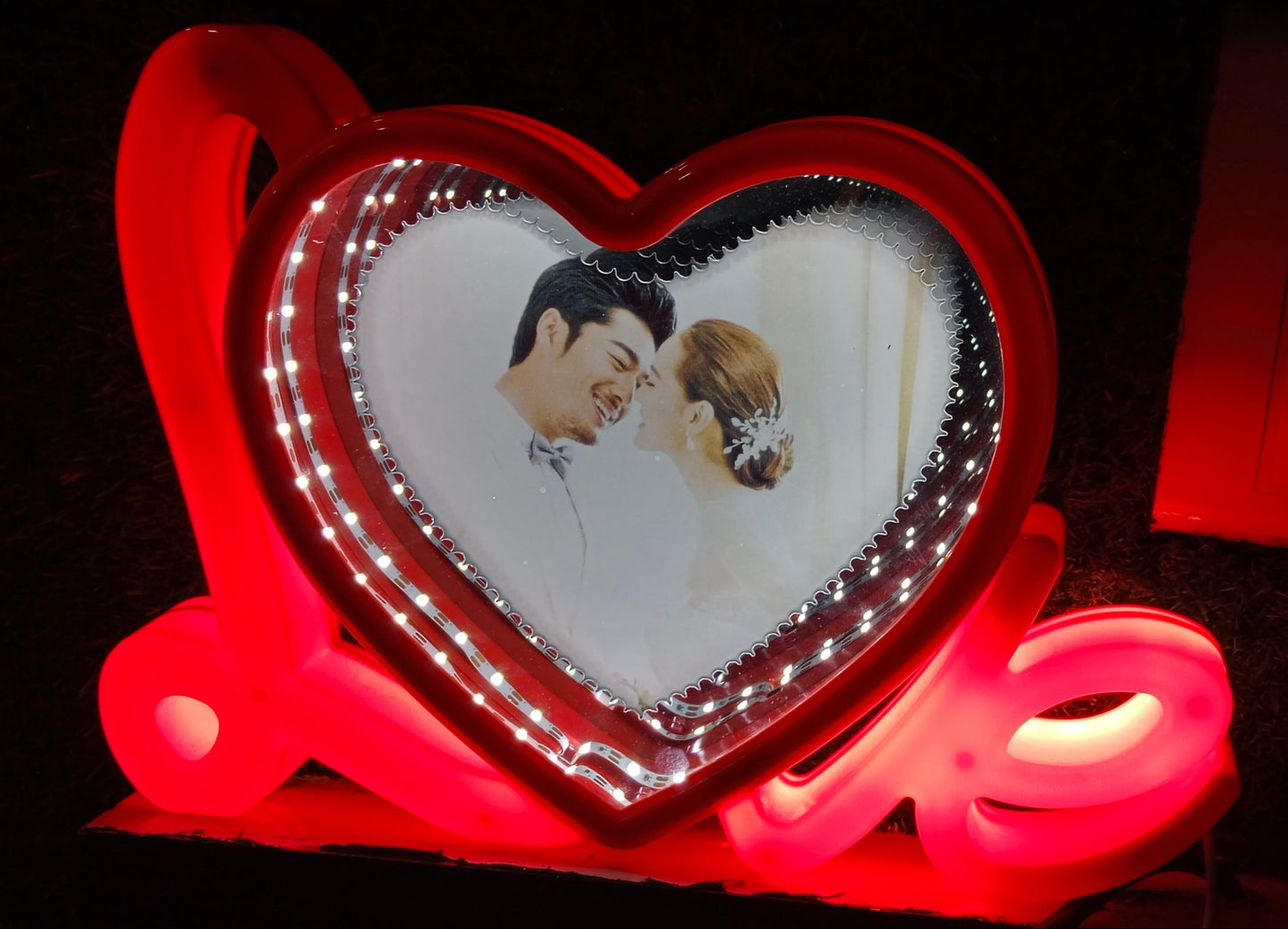 LED Love Magic Photo Frame